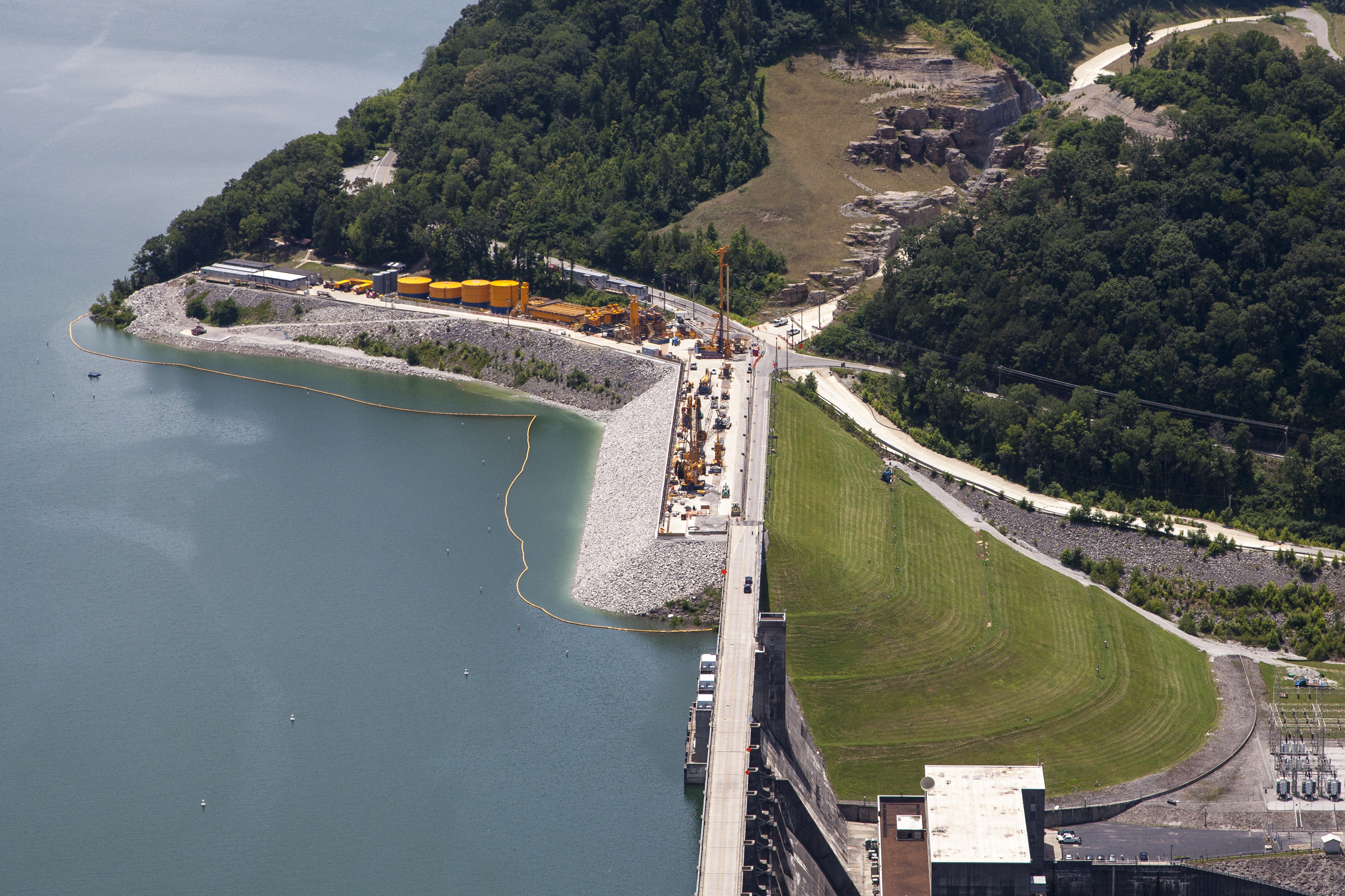 Dammsanierung für Center Hill in Tennessee von Bauer Spezialtiefbau