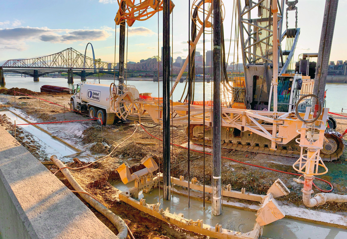 Dam work in East St. Louis, Florida by Bauer Foundation